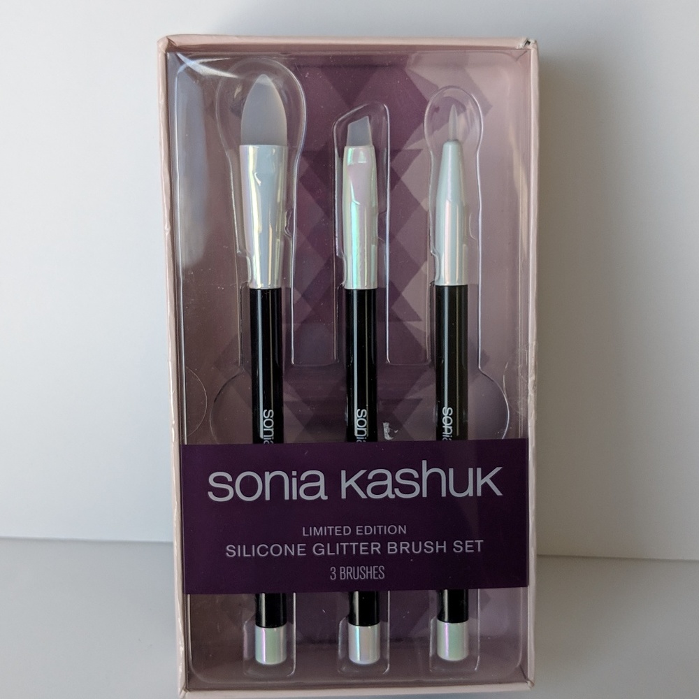 Sonia Kashuk Silicone Glitter 3 piece Brush Set